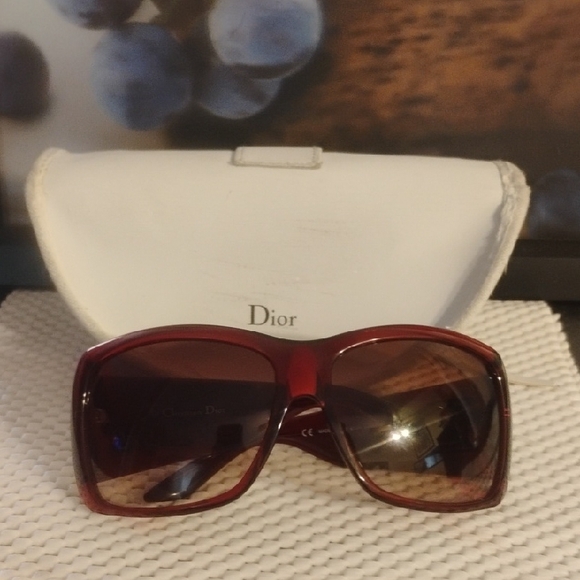 Dior Red Oversized Sunglasses Gradient Lenses - Picture 1 of 5